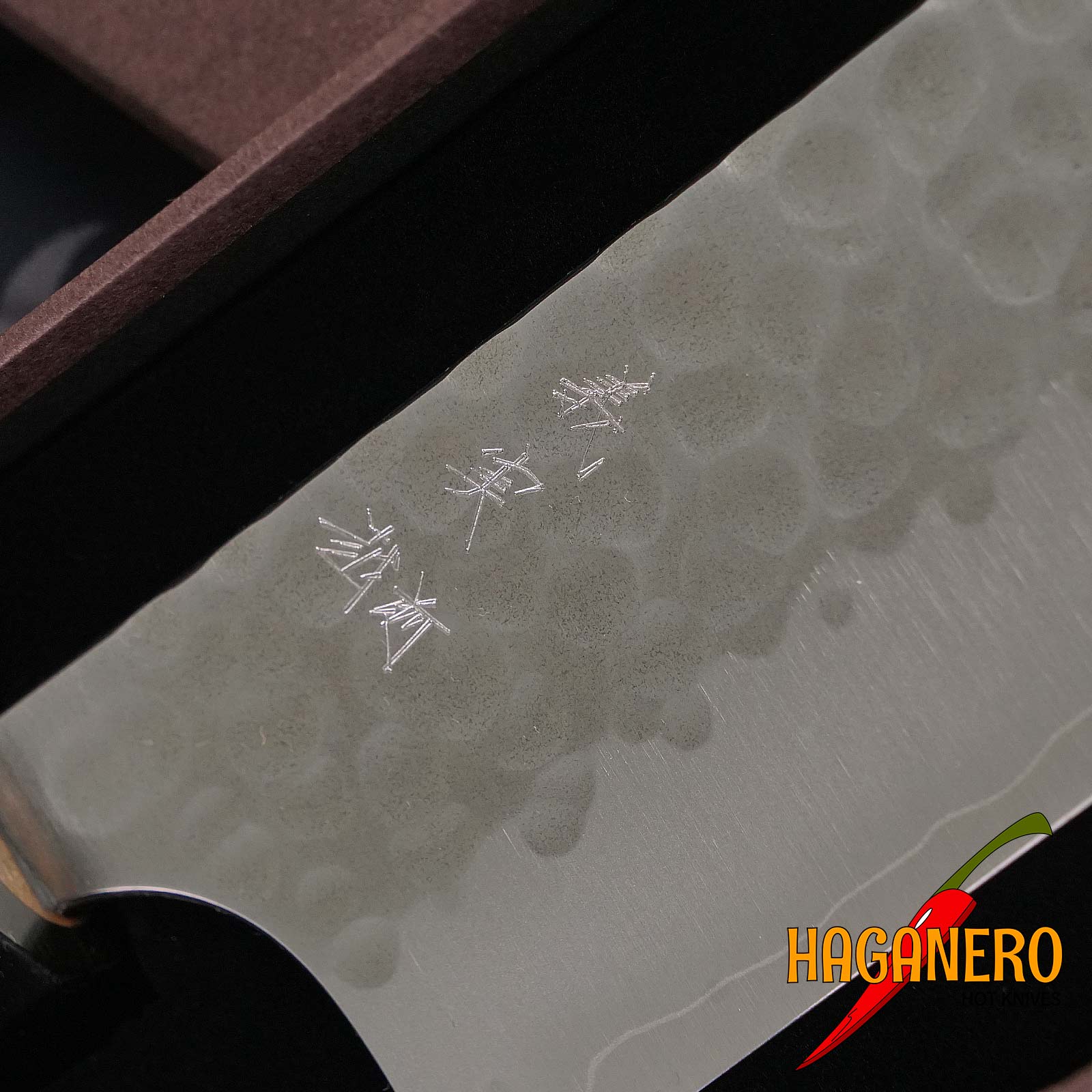 Gyuto Japanese kitchen knife Yoshimi Kato Hammered polished SG2 D-1505 21cm