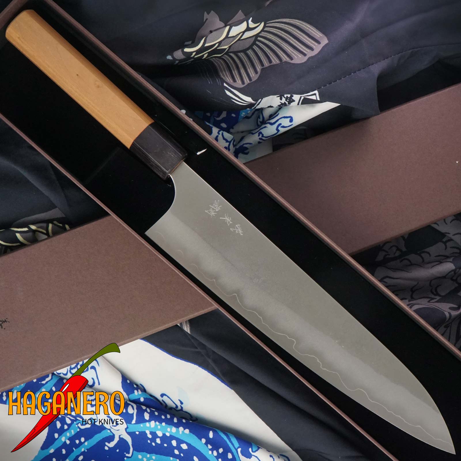Japanese kitchen knife Gyuto Yoshimi Kato Ginsan D-706CW 24cm