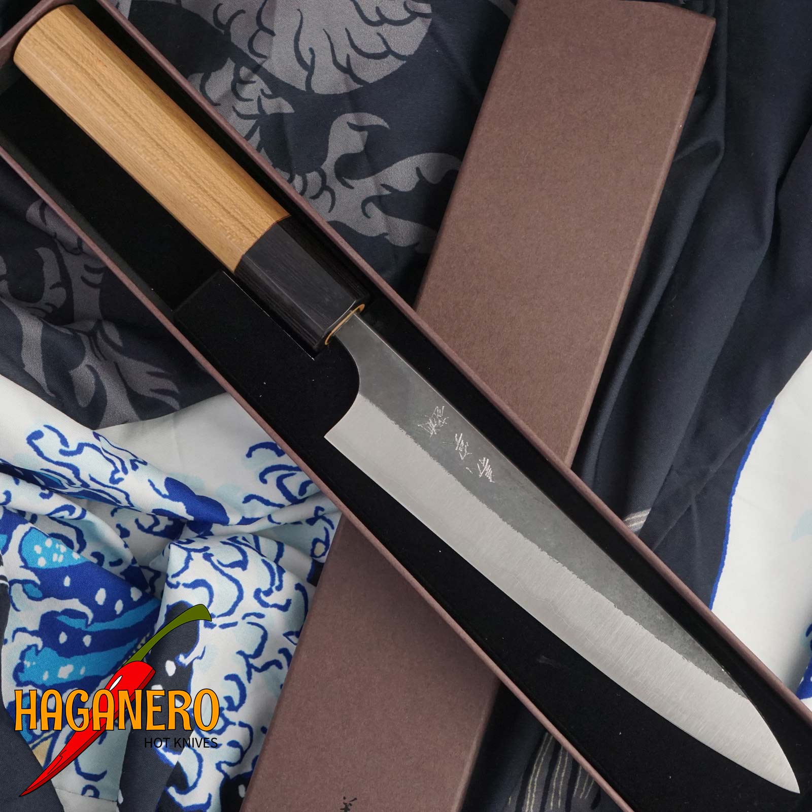 Japanese kitchen knife Yoshimi Kato Petty Aogami Super S/S clad Cherry D-901 15cm