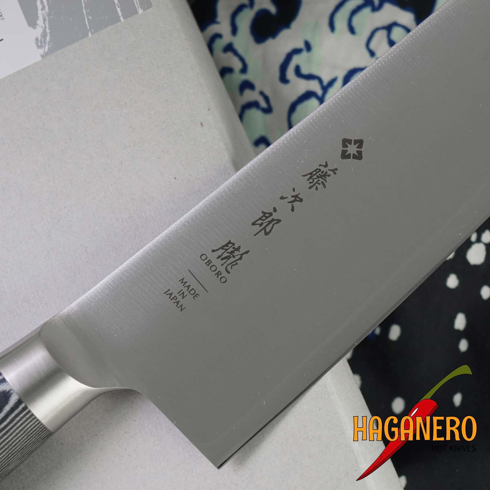 Japanisches Santoku-Küchenmesser Tojiro OBORO F-1312 17,5 cm