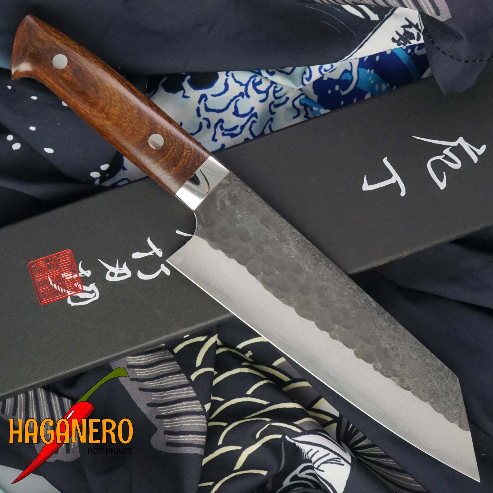 Japanese kitchen knife Takeshi Saji Bunka Iron Wood HG-3106 17cm