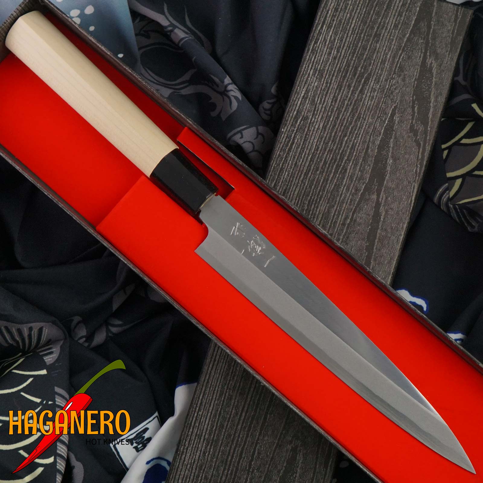 Yanagiba Japanese kitchen knife Ittetsu Forge-welded Shirogami 2 IJF-11122 18cm