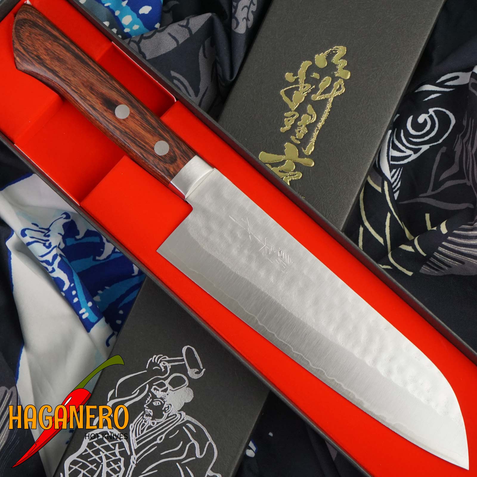 Santoku Japanese kitchen knife Kunio Masutani VG-1 M-1321 17cm