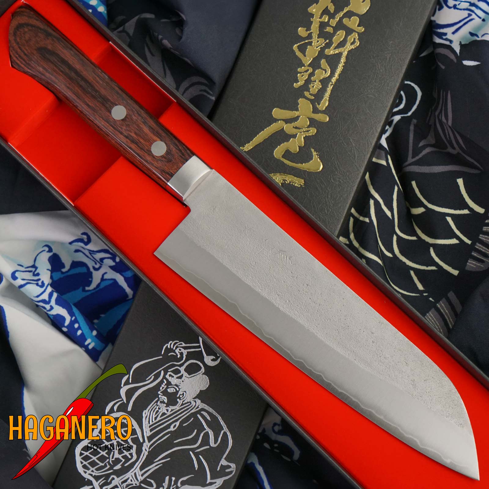 Santoku Japanese kitchen knife Kunio Masutani VG-1 M-1361 17cm