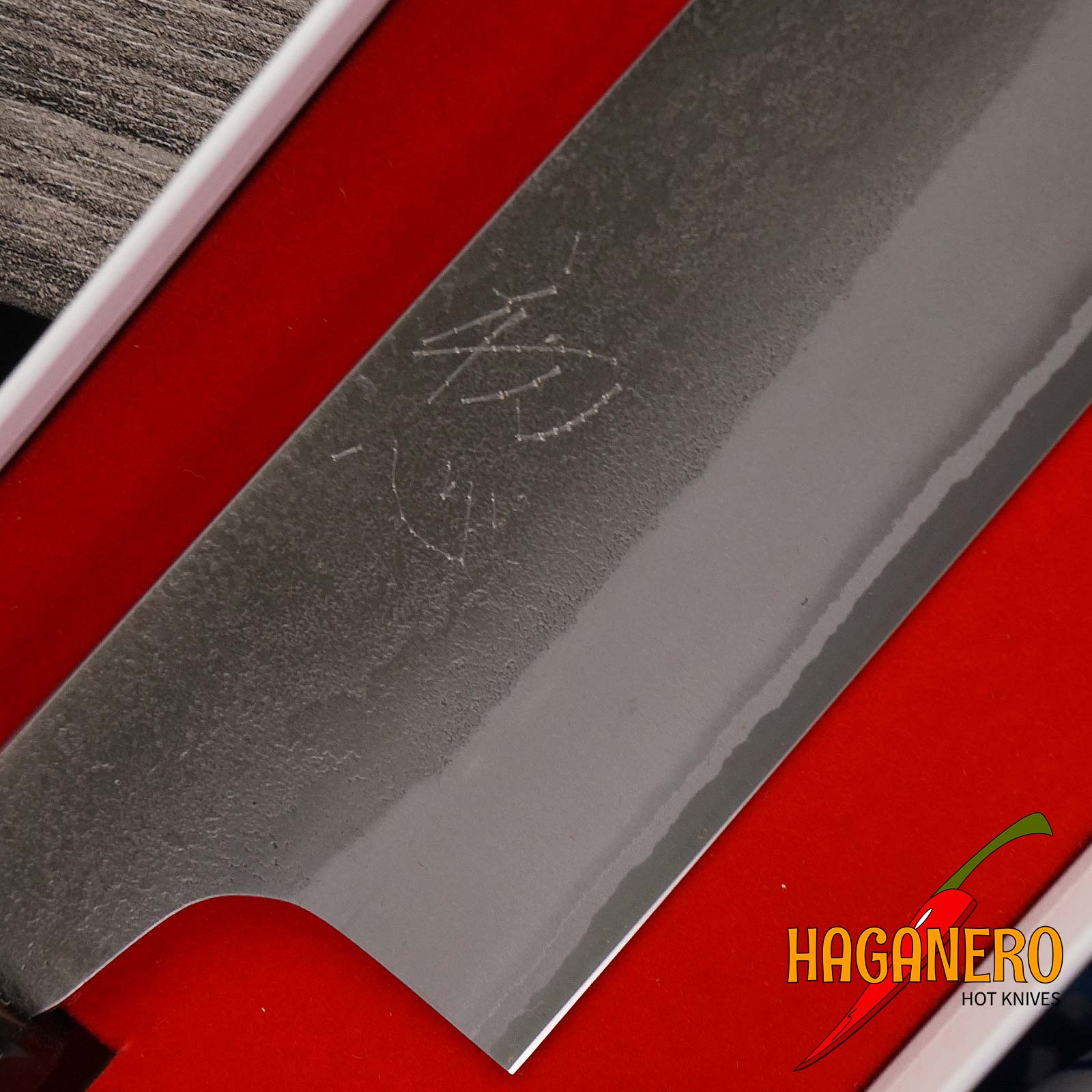 Sujihiki Japanese kitchen knife Yoshikane Hamono Shirogami 2 YH-S2S240 24cm